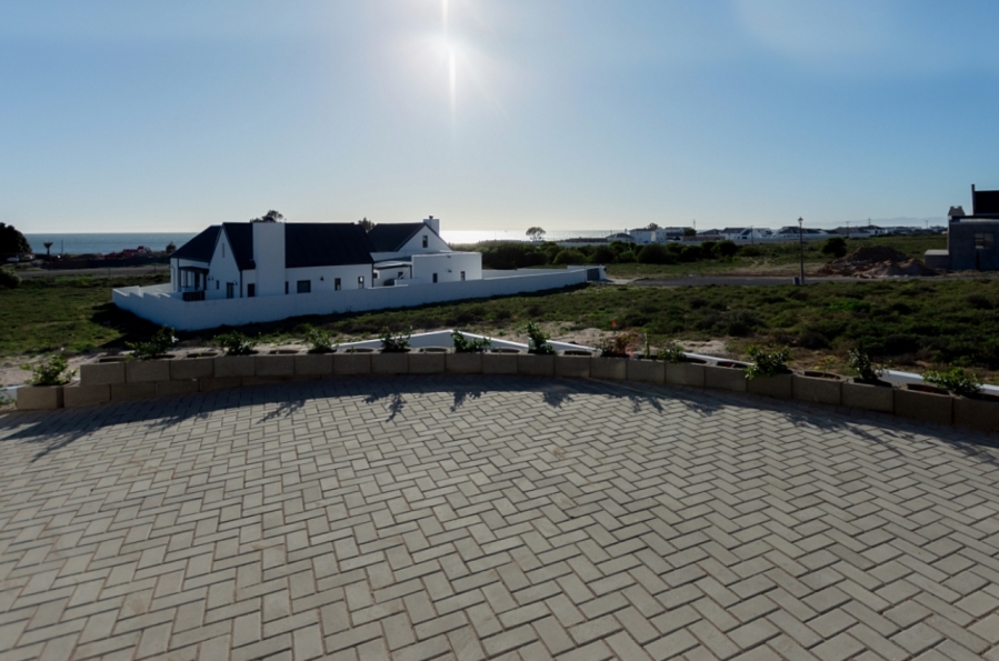 4 Bedroom Property for Sale in Da Gama Bay Western Cape